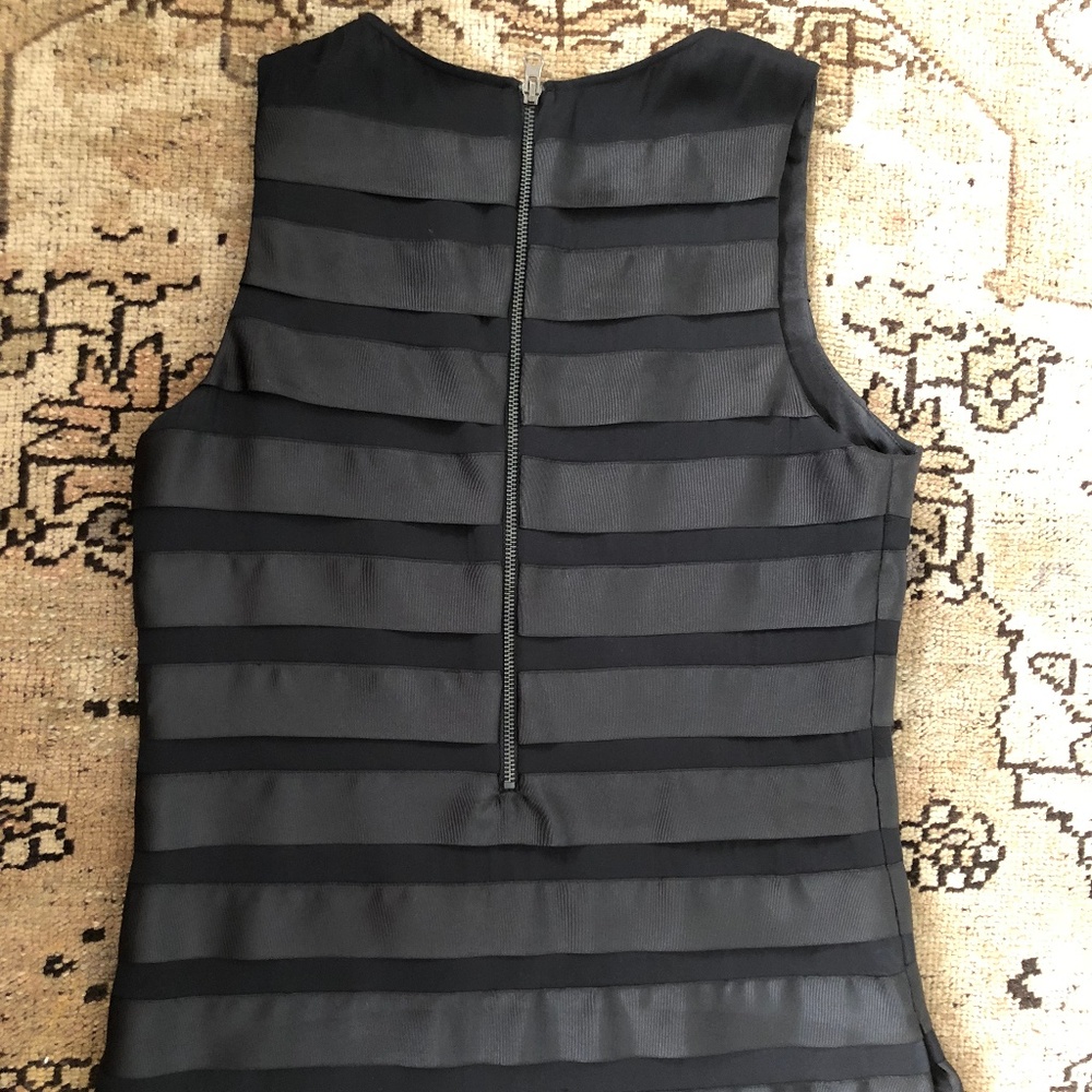 Alice + Olivia Tank Top - Picture 2 of 4